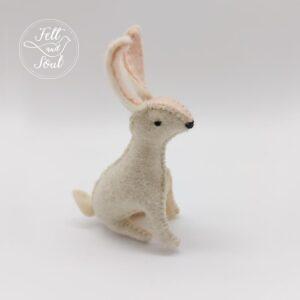 Felt and Soul gyapjúfilc ülő nyuszi